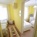 מלון D'or אגווה